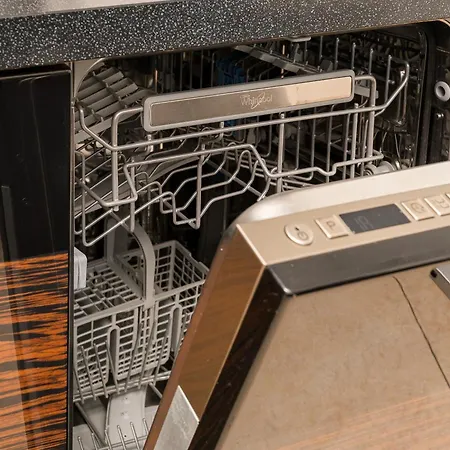 Jerozolimskie 203 By Bookinghost * Варшава