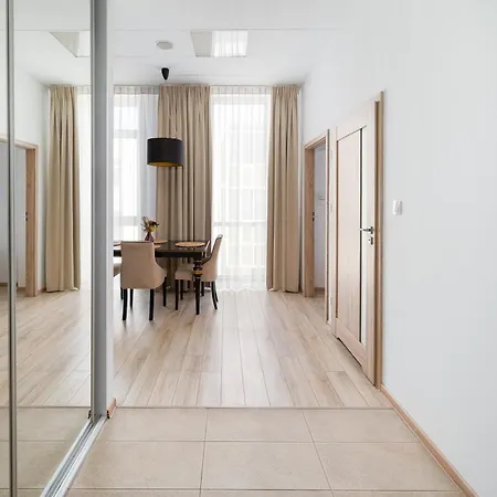 Apartment Jerozolimskie 203 By Bookinghost
