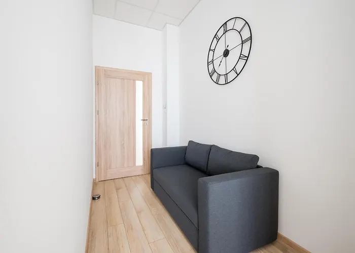 Jerozolimskie 203 By Bookinghost * Warsaw